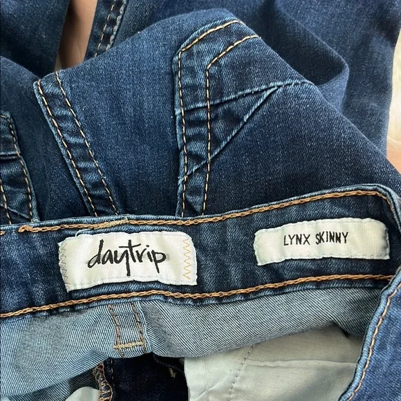 Daytrip Blue Skinny Jeans Tapered Fit - Picture 2 of 3